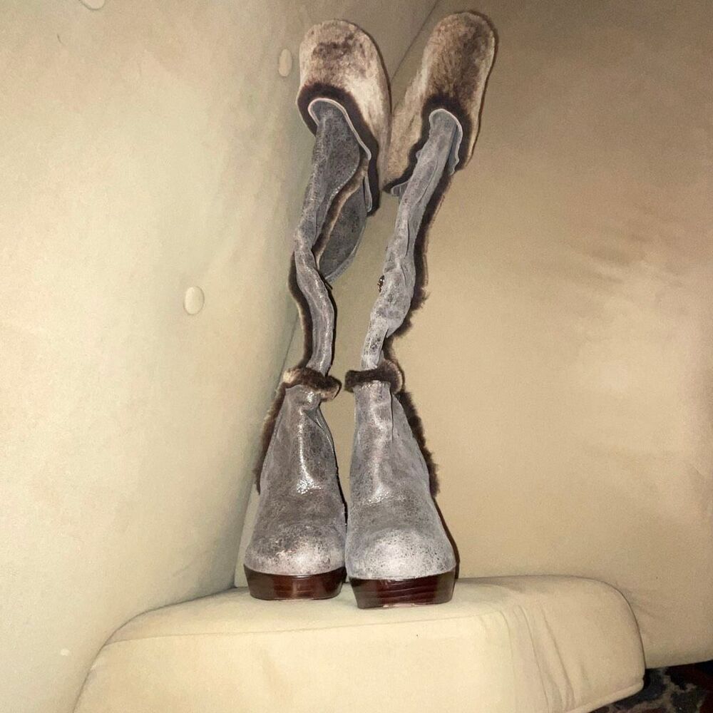 Tory Burch Shearling Tall Heeled Boot Size 7 - Picture 3 of 16